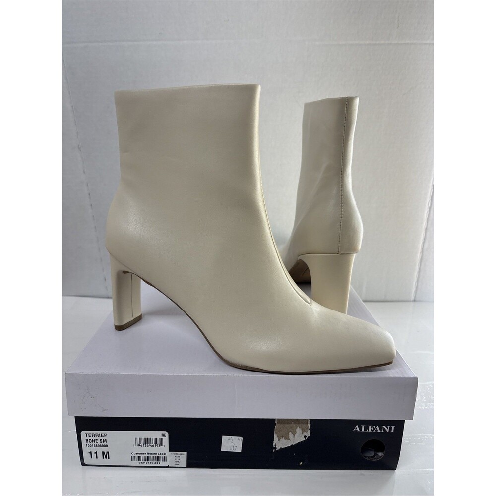 Alfani Women's Terrie Ivory Flexible Sole Square Toe Block Heel Booties Sz 11M